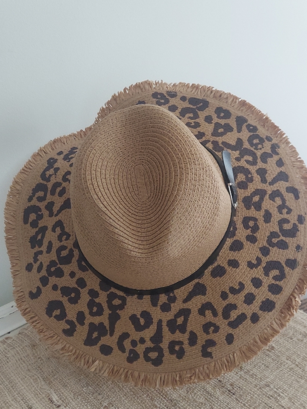 Leopard Print Straw Sun Hat in Tan and Black Nwot - Picture 3 of 4